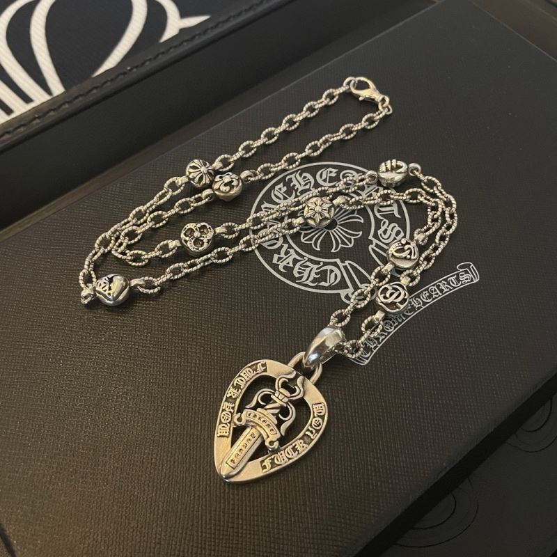 Ch*0me He**ts necklaces